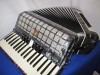 Parrot pearlescent grey 80 bass accordion